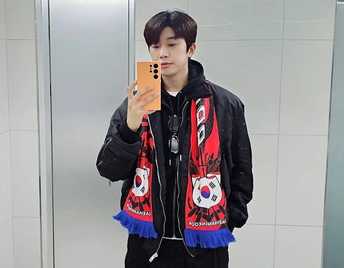 임영웅 사인 유니폼 경매 급취소…누가 가져가나