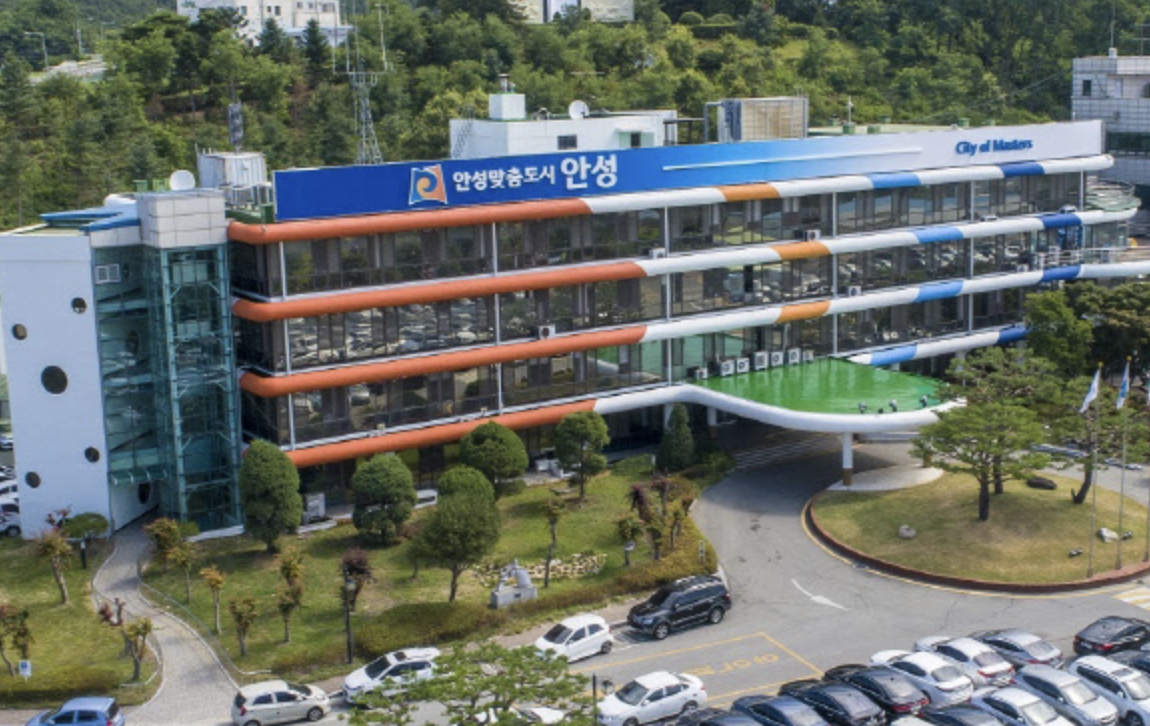 안성시청 공무원 부부, 차에서 숨진 채 발견..아들이 신고