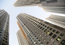 Love in the Lap of Luxury: Seoul’s Priciest Apartments Now Hosting Matchmaking Events 아파트 건물