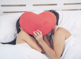 女’그곳’에서 나오는 ‘뿌욱’소리 방귀아냐… 그럼 노화때문? 남여가 사랑을 하면 여성에게 일어나는 일은?