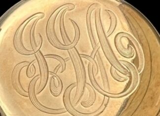 타이타닉호 탔던 사람 중 가장 부자였던 남자의 유품