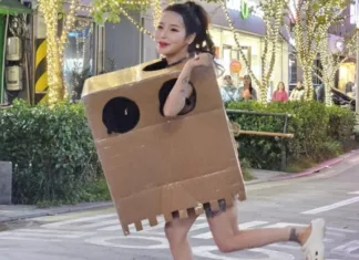 홍대 압구정 돌며 알몸 만지라던 ‘엔젤 박스녀’ 근황