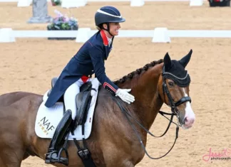 “1분간 24번 채찍질” 파리올림픽 앞둔 승마스타 말 학대 영상 샬롯 뒤자르댕