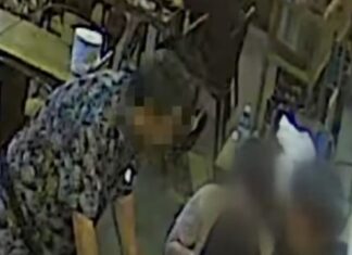 20대 여성에게 “오늘 눕히겠다, 결혼하자” 치근덕댄 60대 남성 CCTV보니…