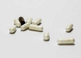 성관계하려고 수면제 14일치 먹여 죽인 70대 할아버지 약 알약 수면제